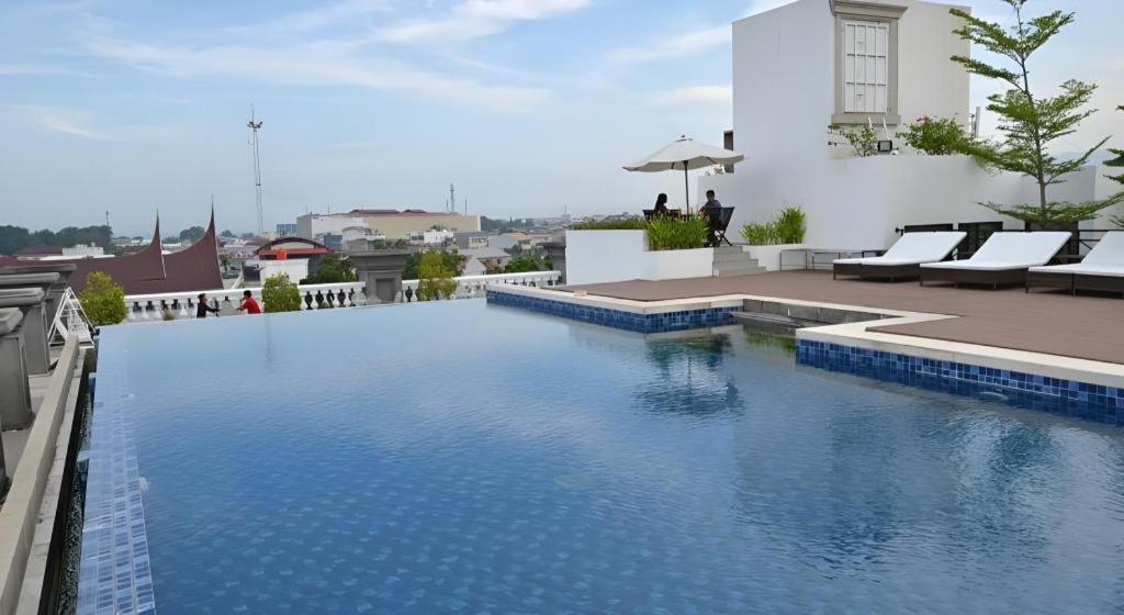 โรงแรมดิ แอกซานา ปาดัง ภายนอก รูปภาพ